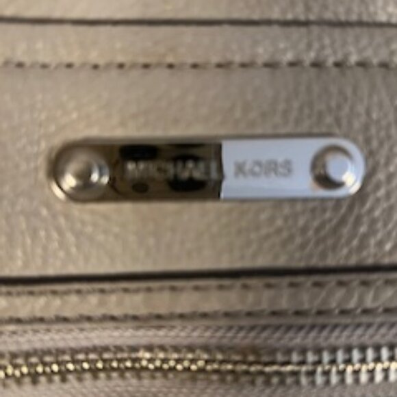 Michael Kors Stylist Bag - Picture 7 of 7
